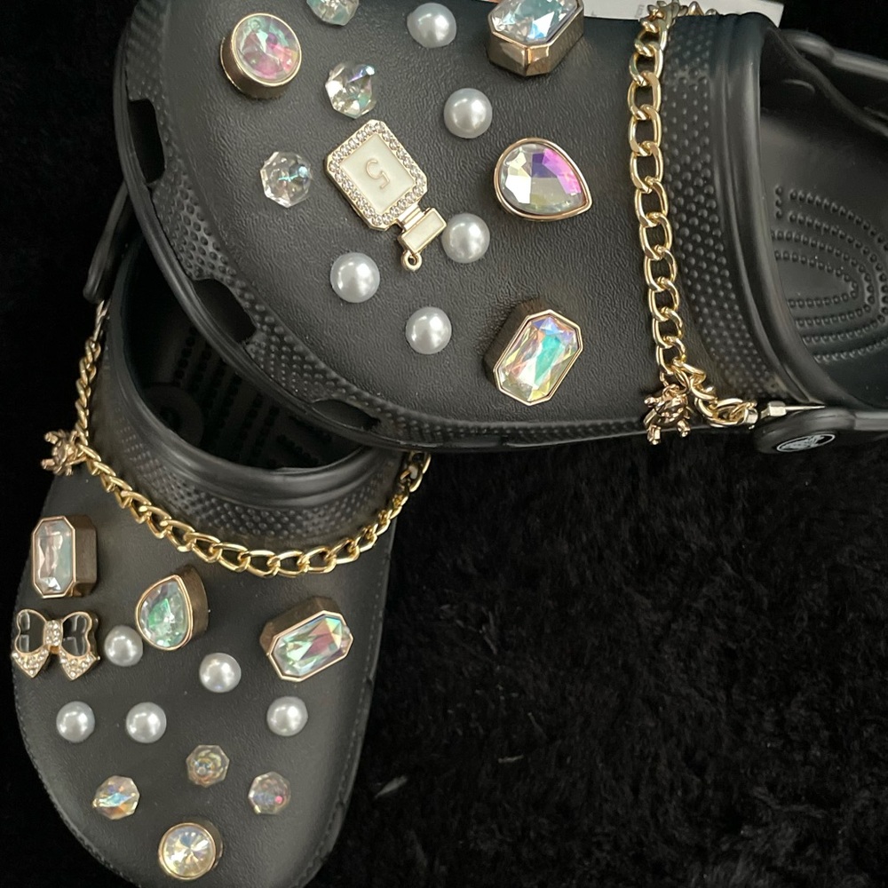 Custom design crocs - Picture 2 of 2